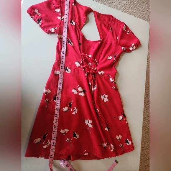 Abercrombie & Fitch Women's Red Fress Size SP. - Picture 3 of 5